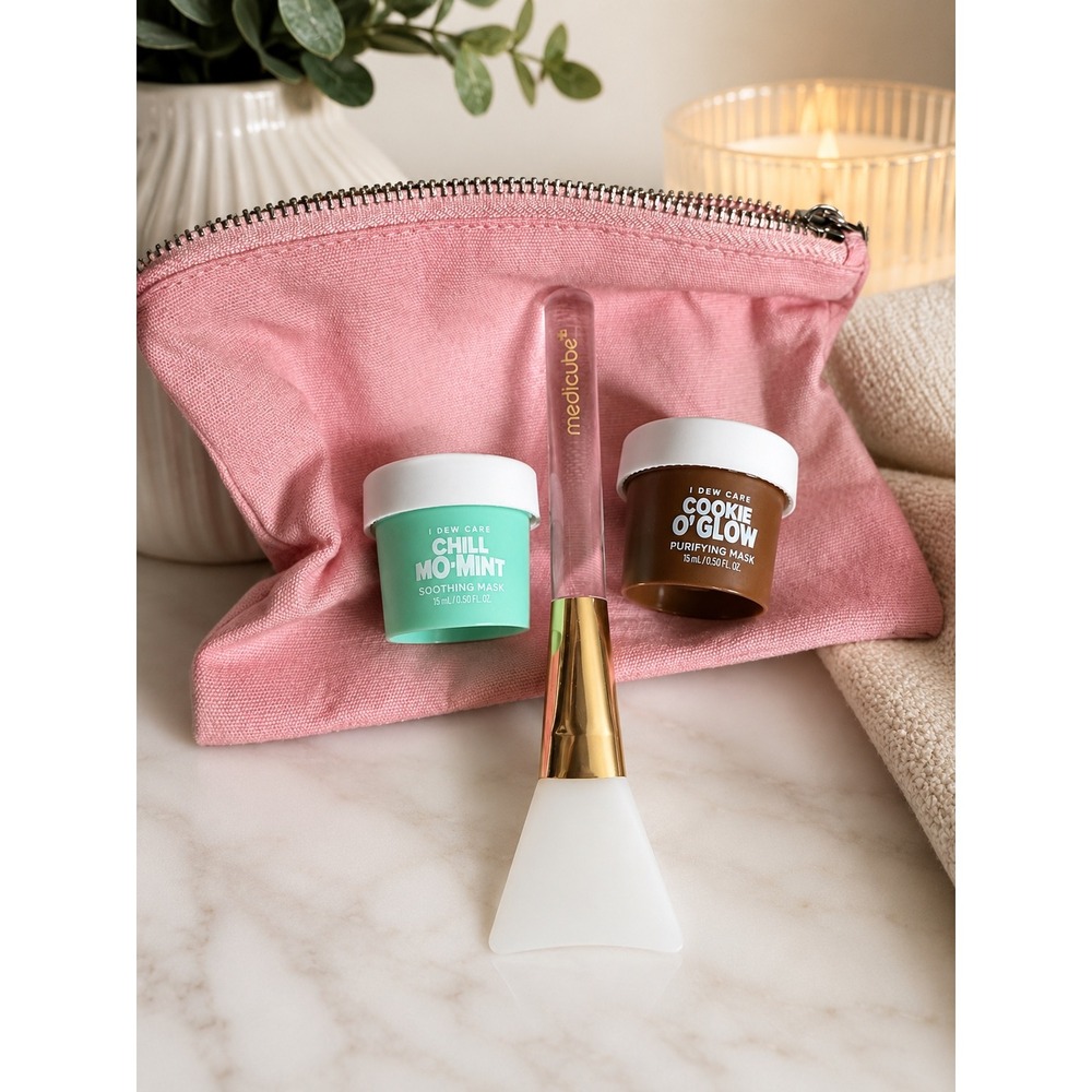 I Dew Care Mask Duo + Medicube Skincare Applicator & Pink Bag